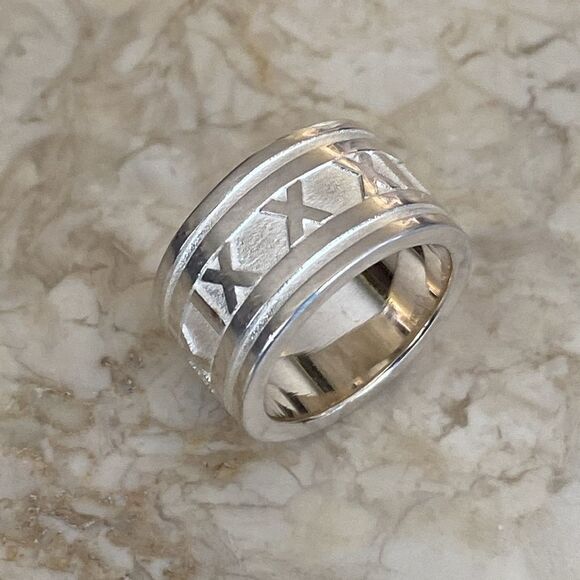 Tiffany Atlas Ring 925 Sterling Silver 10mm Wide - As New - Picture 1 of 12